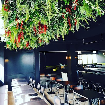 Au Dela d'Une Fleur, Fleuriste à Caluire-et-Cuire