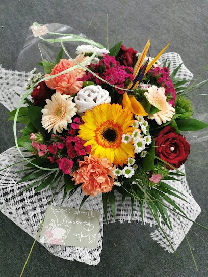 Élodie Russo Fleuriste Créateur, Fleuriste à Salles-Curan