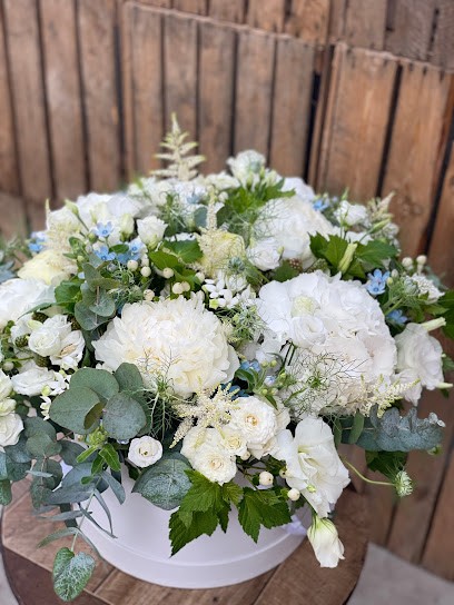 Calice Maison des Fleurs - Artisan fleuriste, Fleuriste à Heyrieux