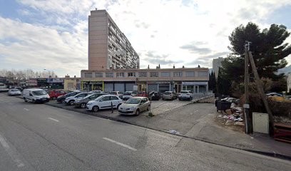 A La Maison des Services, Fleuriste à Marseille 11