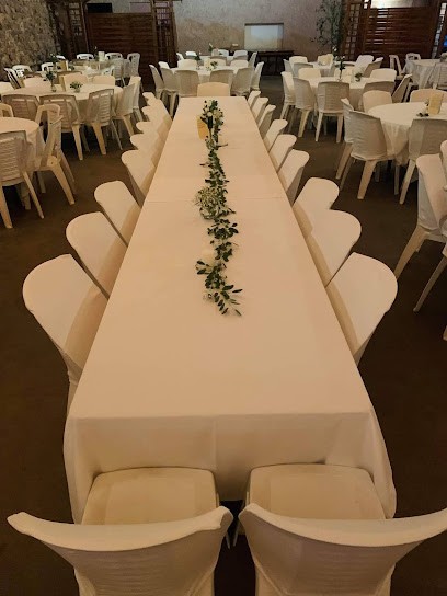 The Enchanted Garden, Fleuriste au Coteau