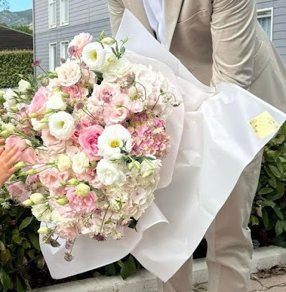 Laurence Fleurs, Fleuriste à Marseille 15